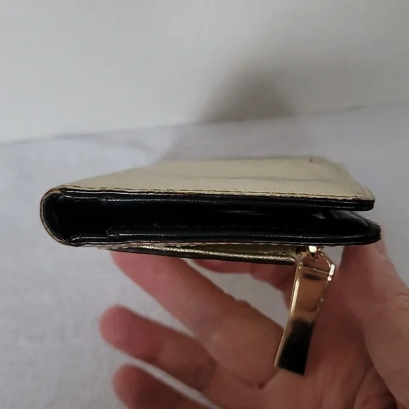 Kate Spade New York gold shimmer long wallet - Picture 4 of 16
